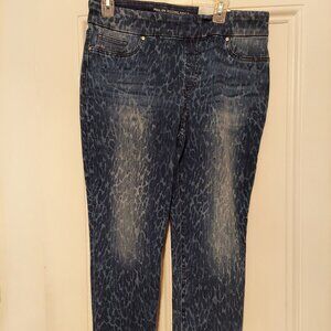 NWT Chico's Pull On Denim Ankle Jeggings Blue Leopard size 1 (8/10)